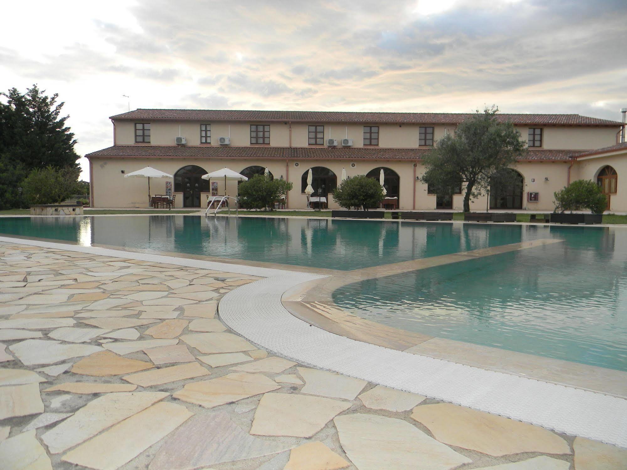 Hotel Sport Village Iglesias Exterior photo