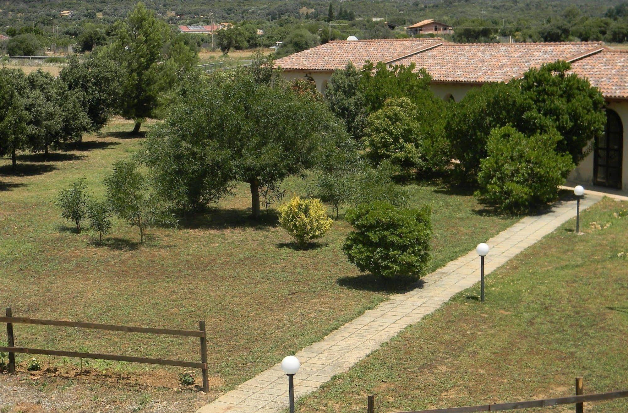 Hotel Sport Village Iglesias Exterior photo